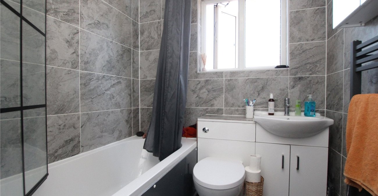 2 bedroom house for sale in Thamesmead | Robinson Jackson