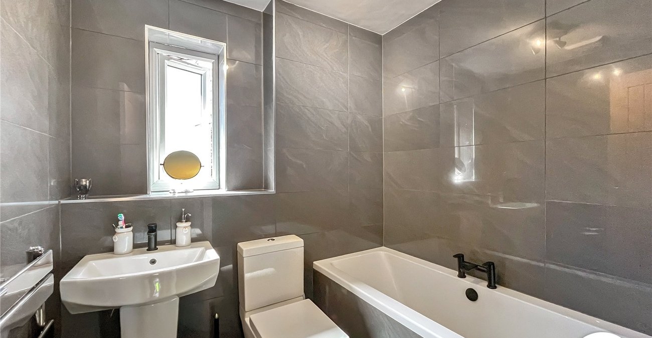 2 bedroom house for sale in Iwade | Robinson Michael & Jackson