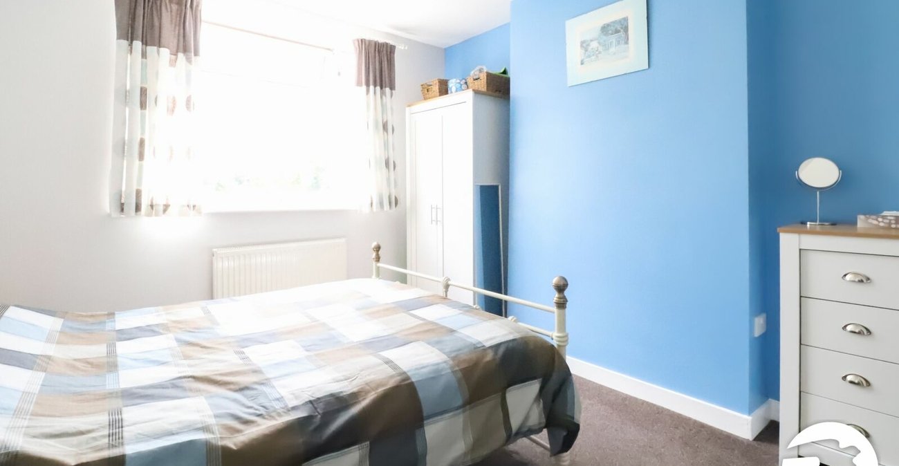 3 bedroom house for sale in London | Robinson Jackson