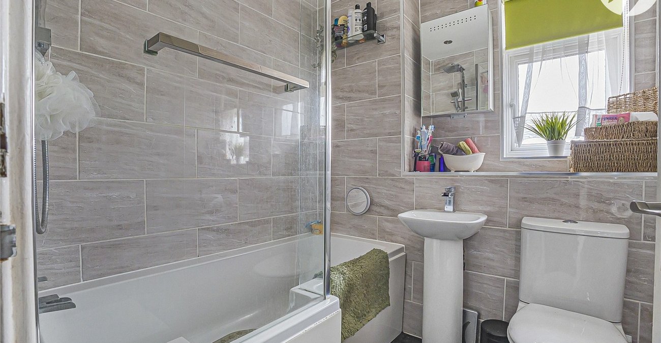 3 bedroom house for sale in Swanley | Robinson Jackson