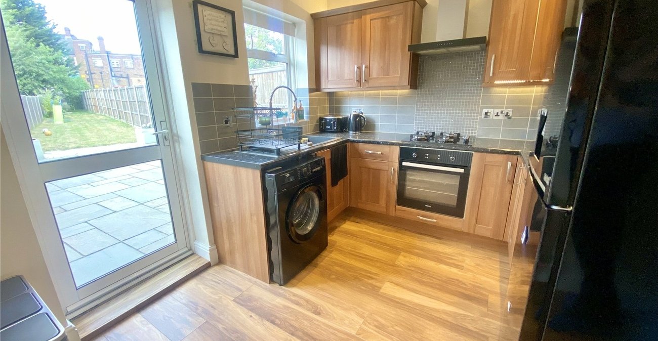 2 bedroom house for sale in Sidcup | Robinson Jackson