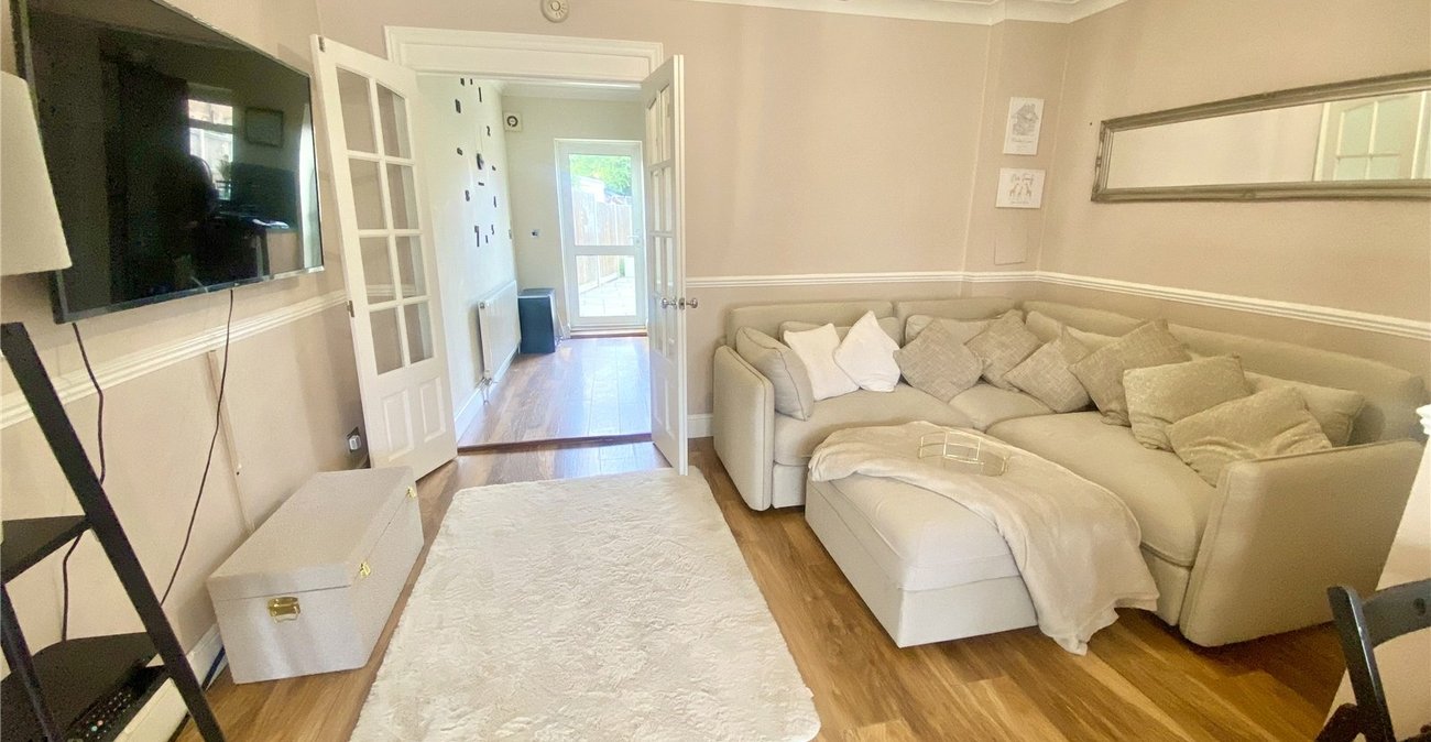 2 bedroom house for sale in Sidcup | Robinson Jackson