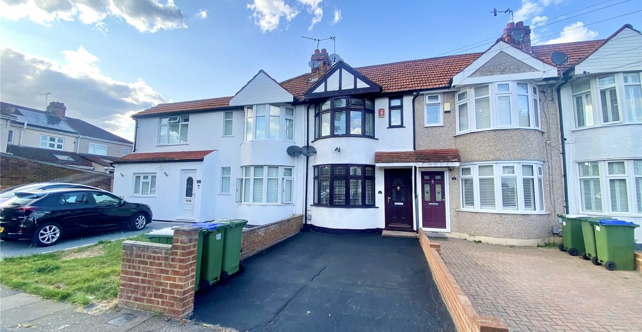 2 bedroom house for sale in Sidcup | Robinson Jackson