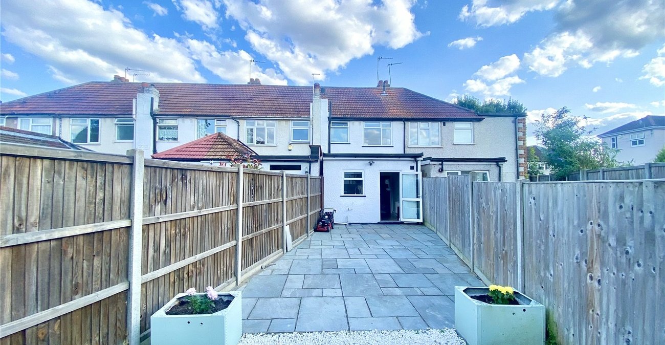 2 bedroom house for sale in Sidcup | Robinson Jackson