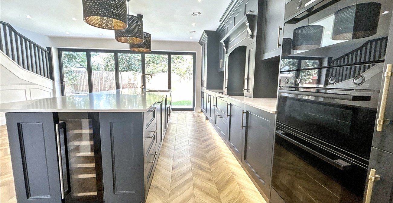 4 bedroom bungalow for sale in Sidcup | Robinson Jackson