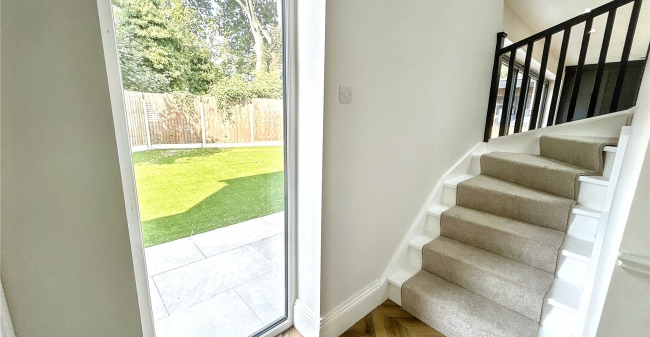 4 bedroom bungalow for sale in Sidcup | Robinson Jackson