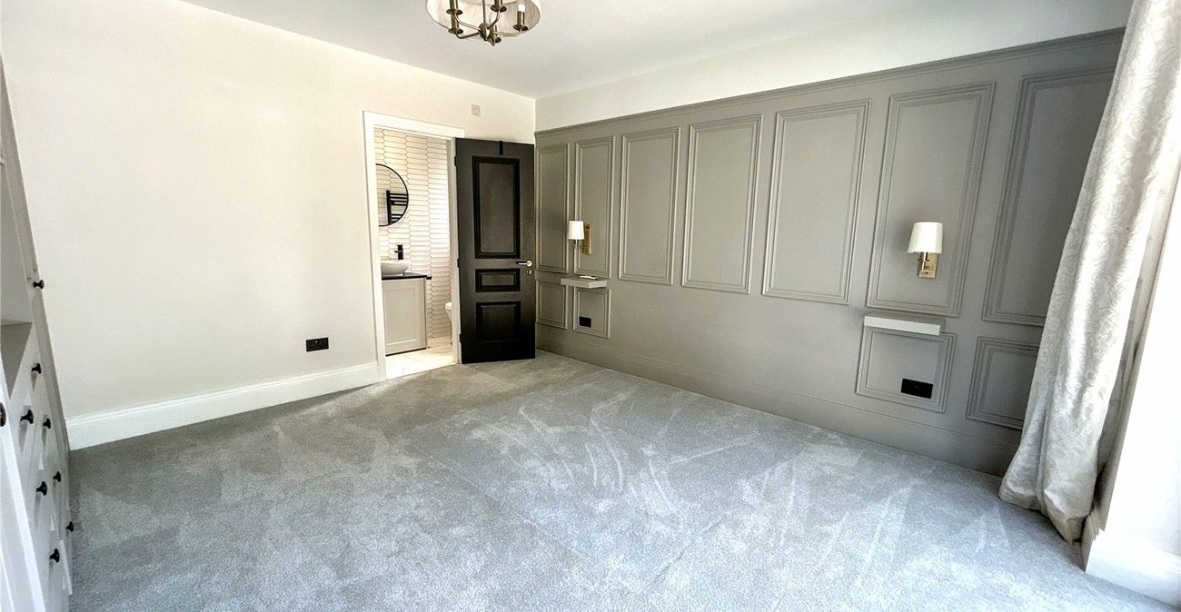 4 bedroom bungalow for sale in Sidcup | Robinson Jackson