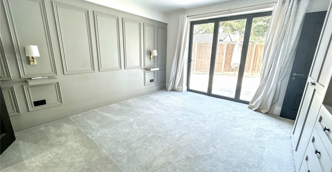 4 bedroom bungalow for sale in Sidcup | Robinson Jackson