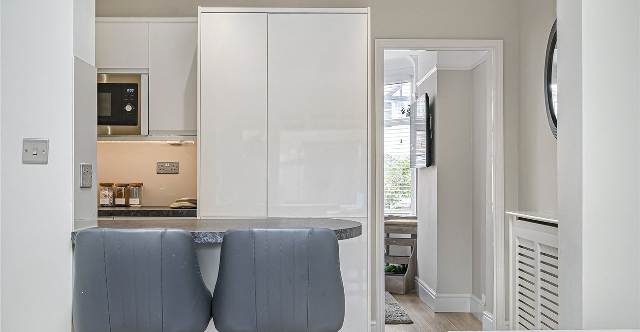 2 bedroom house for sale in Sidcup | Robinson Jackson