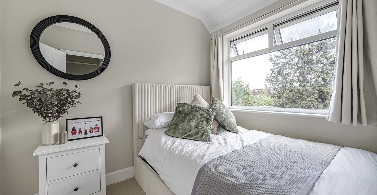 2 bedroom house for sale in Sidcup | Robinson Jackson