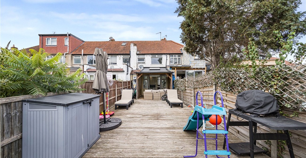 2 bedroom house for sale in Sidcup | Robinson Jackson