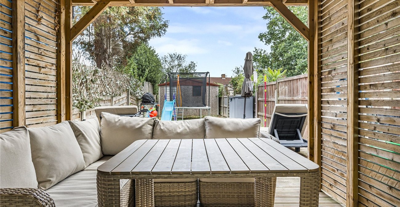 2 bedroom house for sale in Sidcup | Robinson Jackson