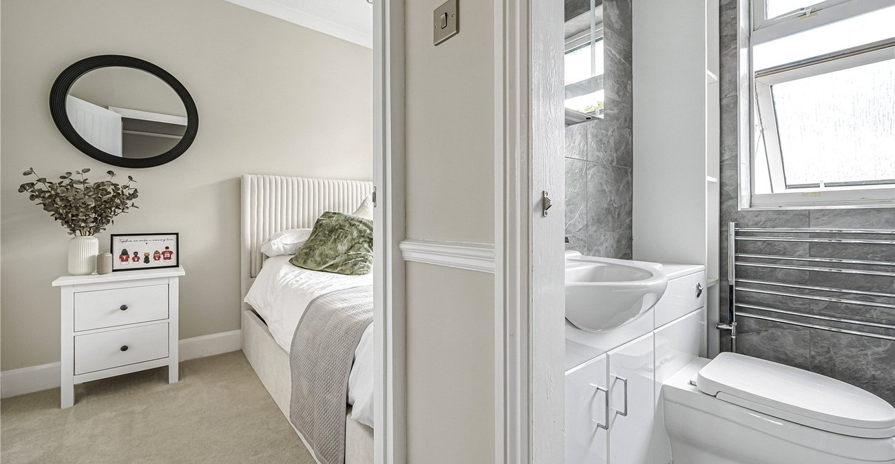 2 bedroom house for sale in Sidcup | Robinson Jackson