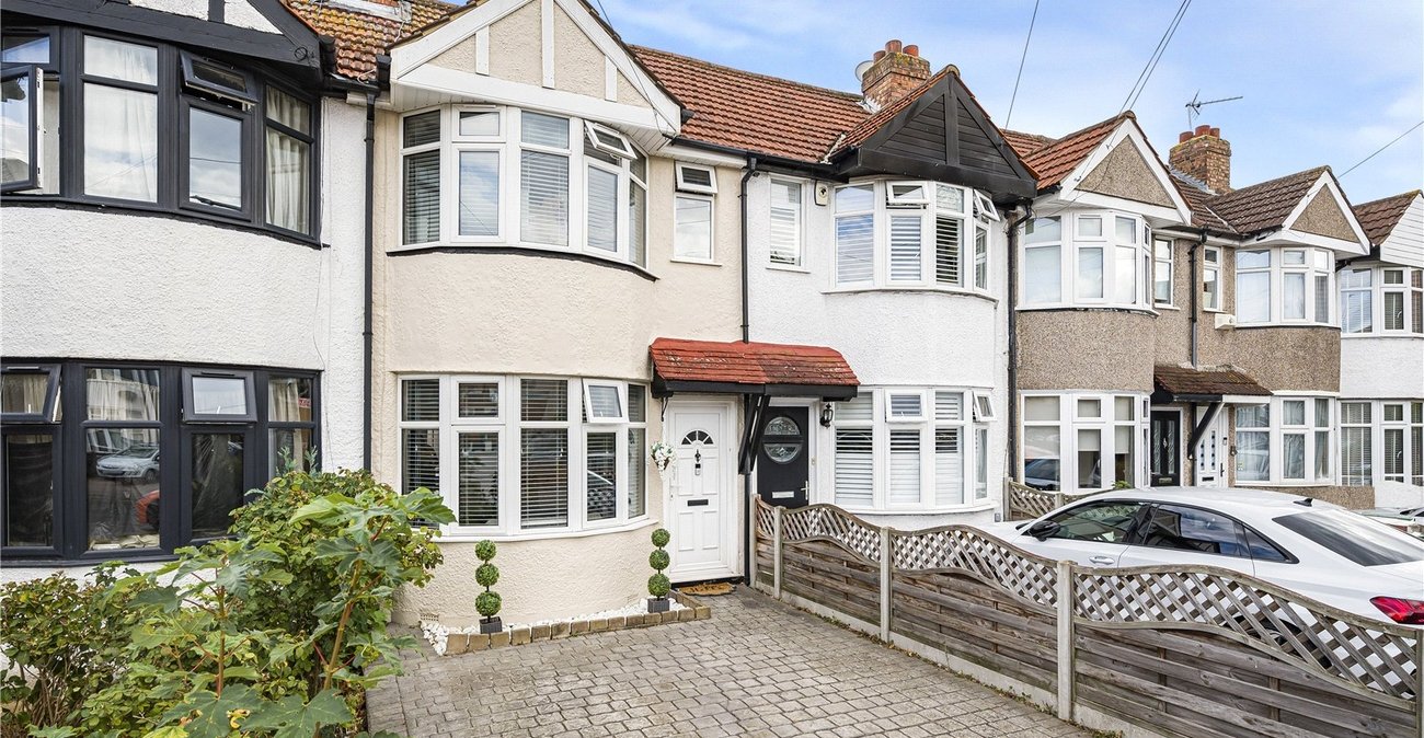 2 bedroom house for sale in Sidcup | Robinson Jackson