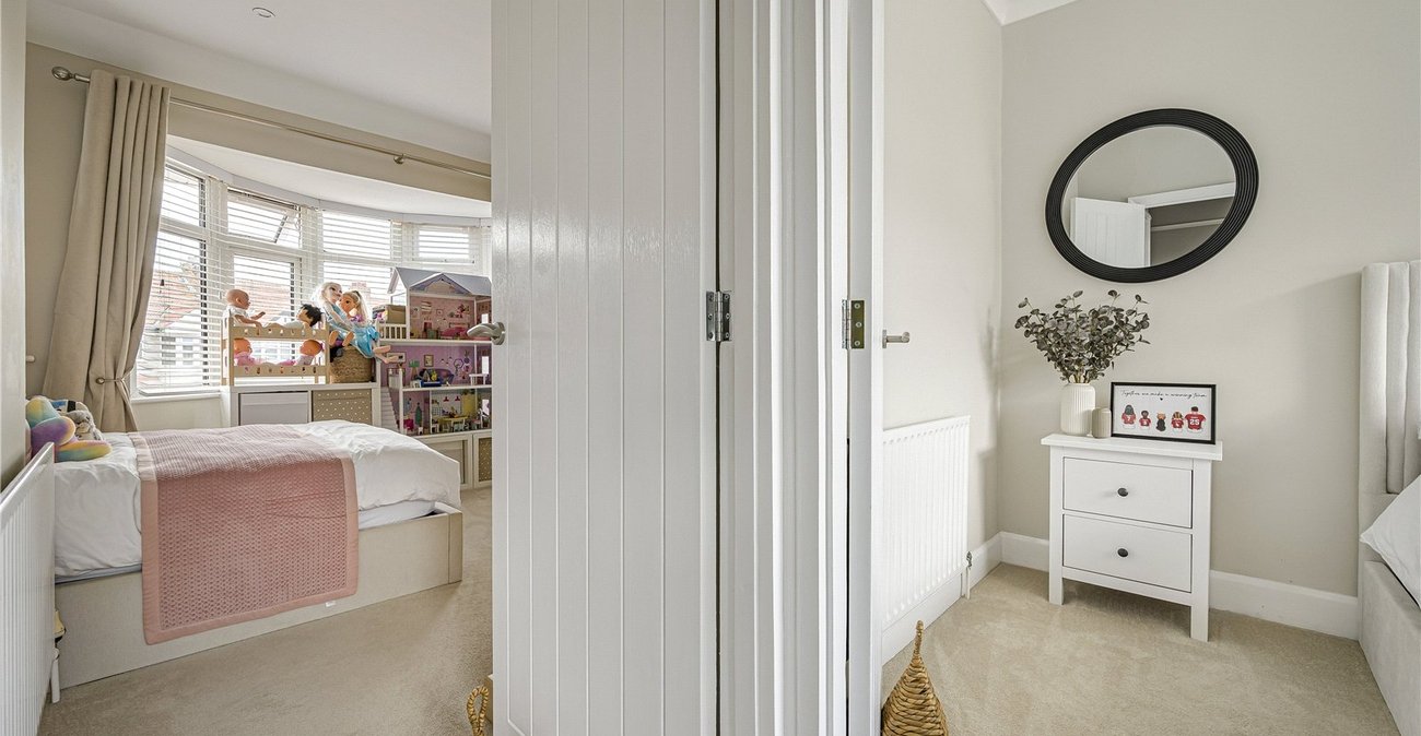2 bedroom house for sale in Sidcup | Robinson Jackson