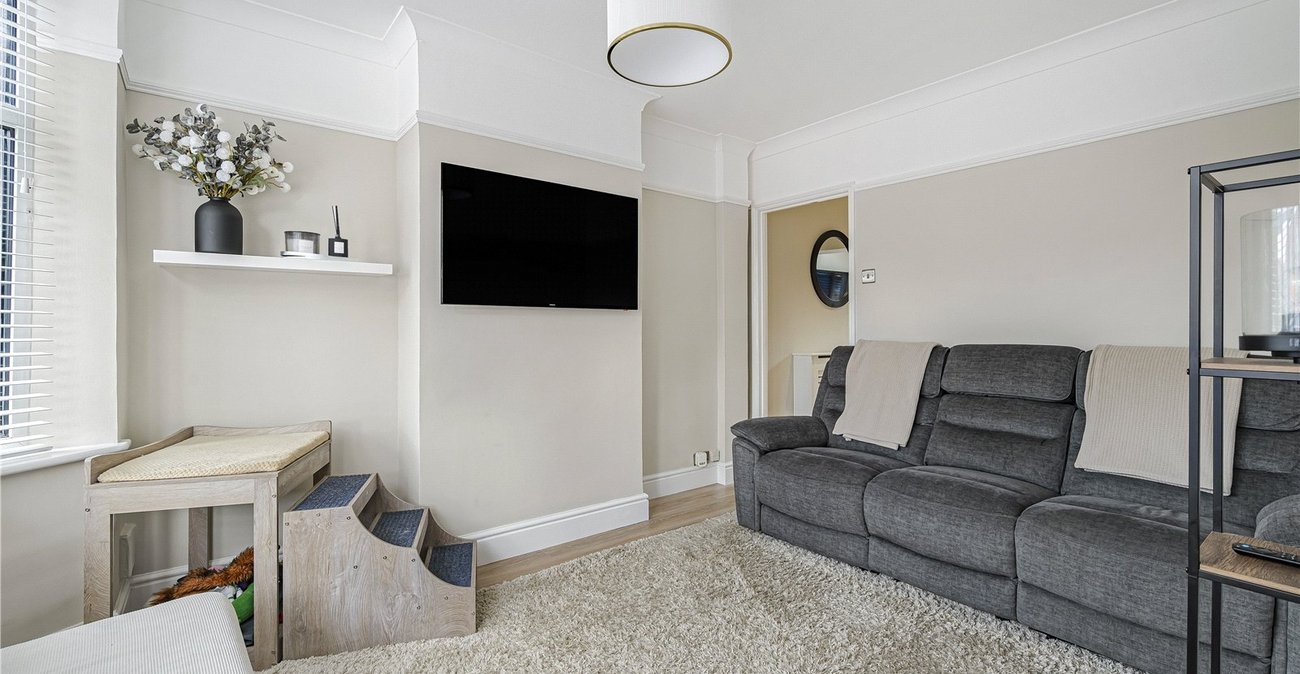 2 bedroom house for sale in Sidcup | Robinson Jackson