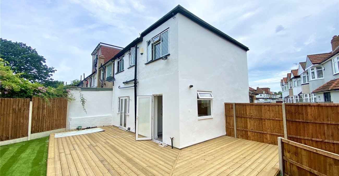 3 bedroom house for sale in Sidcup | Robinson Jackson