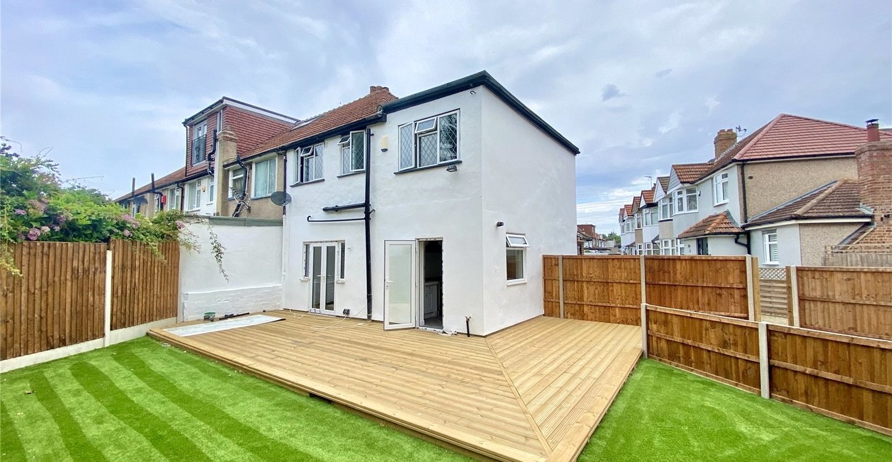 3 bedroom house for sale in Sidcup | Robinson Jackson