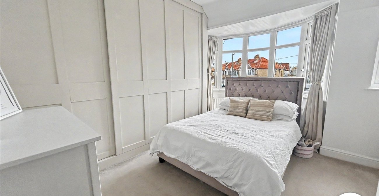 4 bedroom house for sale in Sidcup | Robinson Jackson