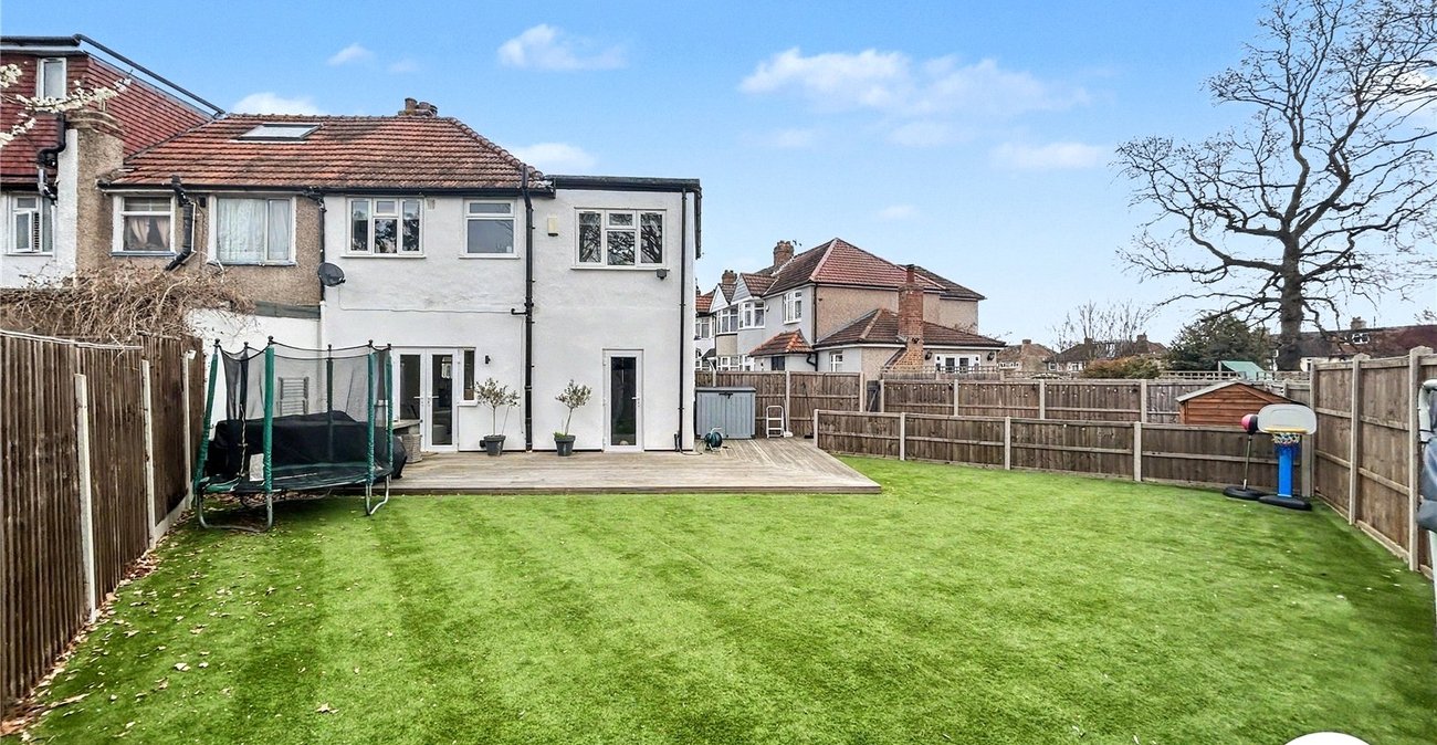 4 bedroom house for sale in Sidcup | Robinson Jackson