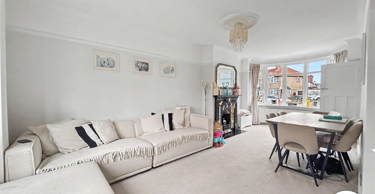 4 bedroom house for sale in Sidcup | Robinson Jackson