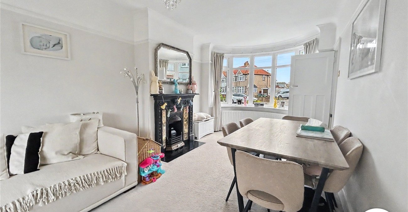 4 bedroom house for sale in Sidcup | Robinson Jackson