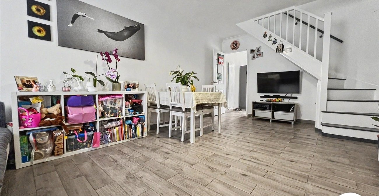 2 bedroom house for sale in White Road | Robinson Michael & Jackson