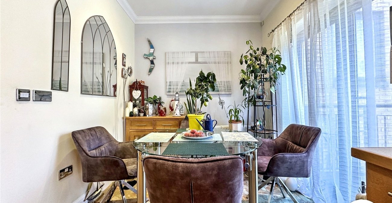 4 bedroom property for sale in Chatham | Robinson Michael & Jackson