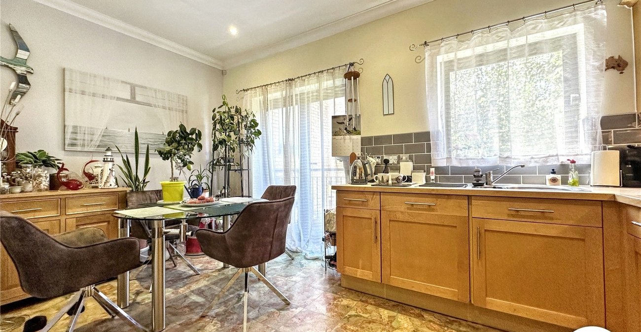 4 bedroom property for sale in Chatham | Robinson Michael & Jackson