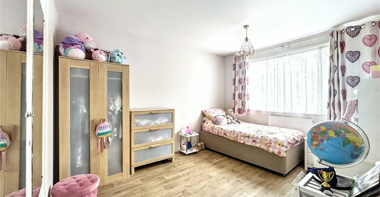 3 bedroom house for sale in Rainham | Robinson Michael & Jackson