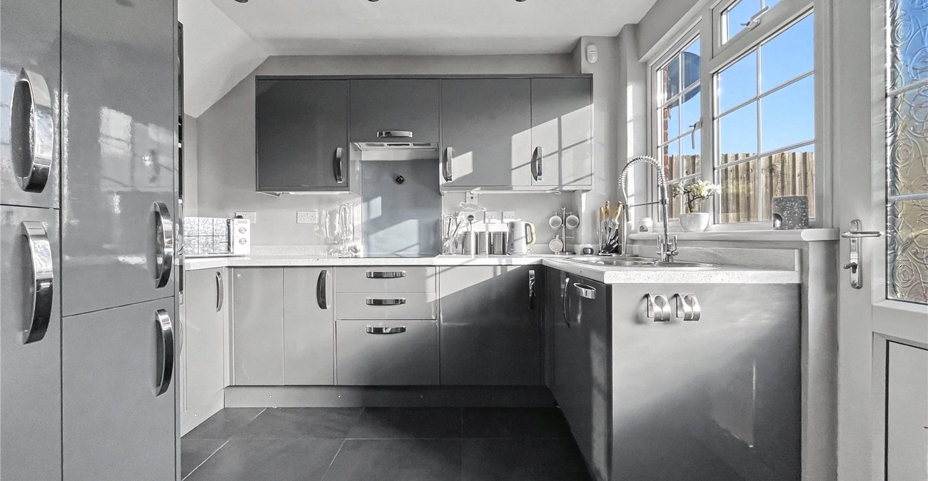 3 bedroom house for sale in Rainham | Robinson Michael & Jackson