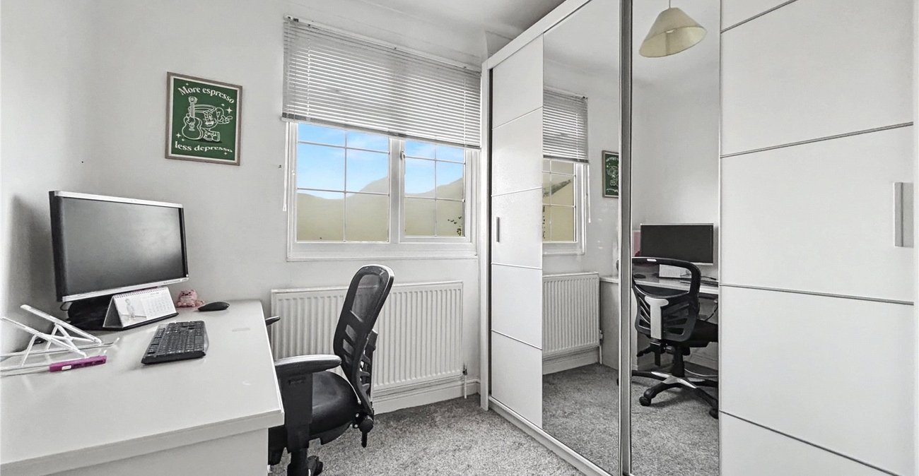 3 bedroom house for sale in Rainham | Robinson Michael & Jackson