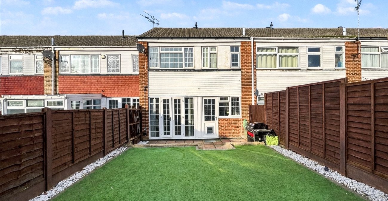 3 bedroom house for sale in Rainham | Robinson Michael & Jackson