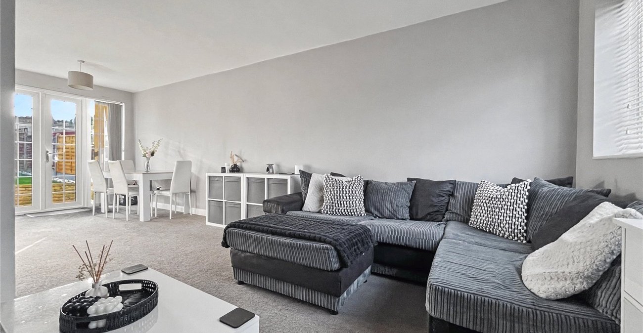 3 bedroom house for sale in Rainham | Robinson Michael & Jackson