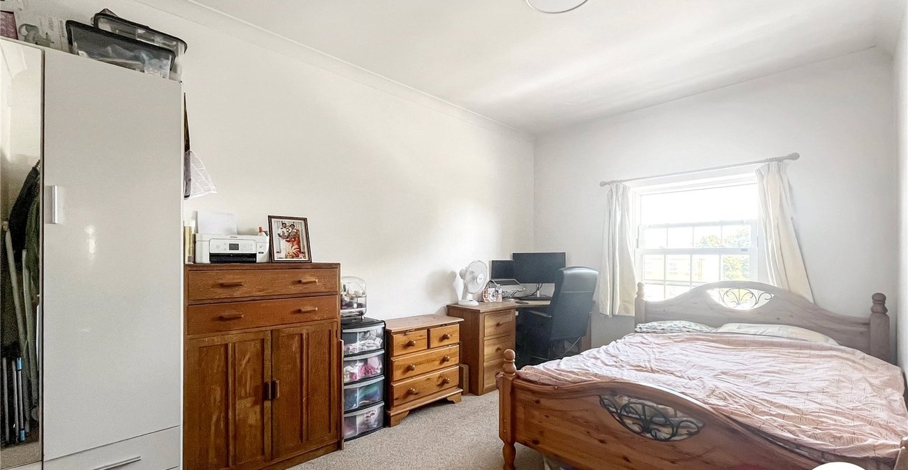 2 bedroom property for sale in Maidstone | Robinson Michael & Jackson