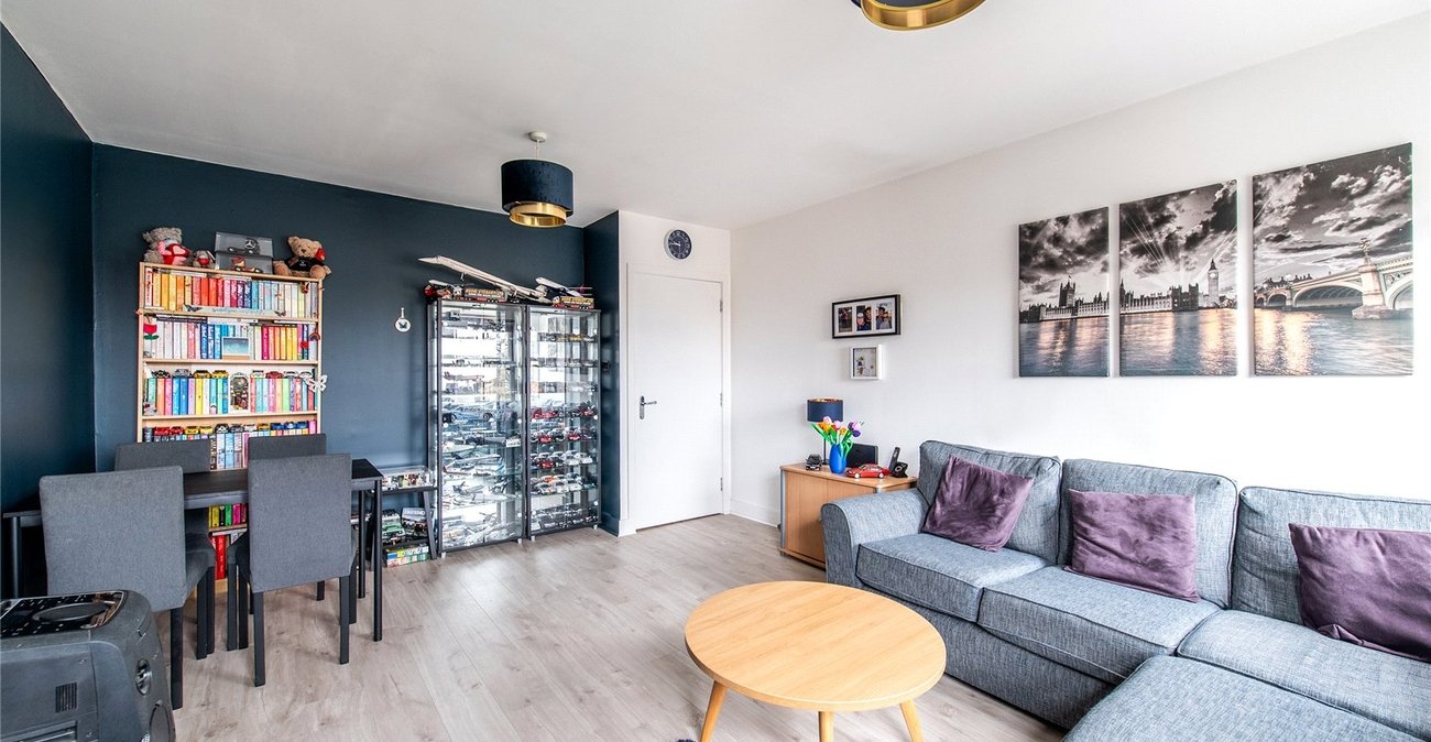 2 bedroom property for sale in Maidstone | Robinson Michael & Jackson