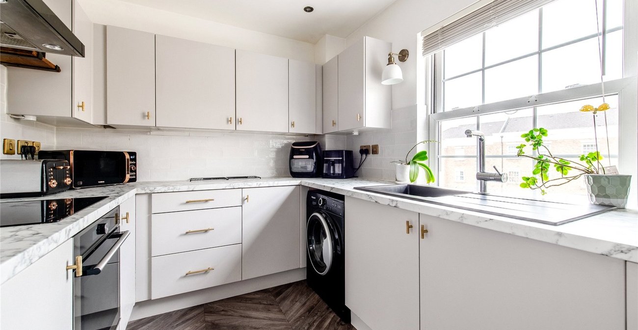 2 bedroom property for sale in Maidstone | Robinson Michael & Jackson