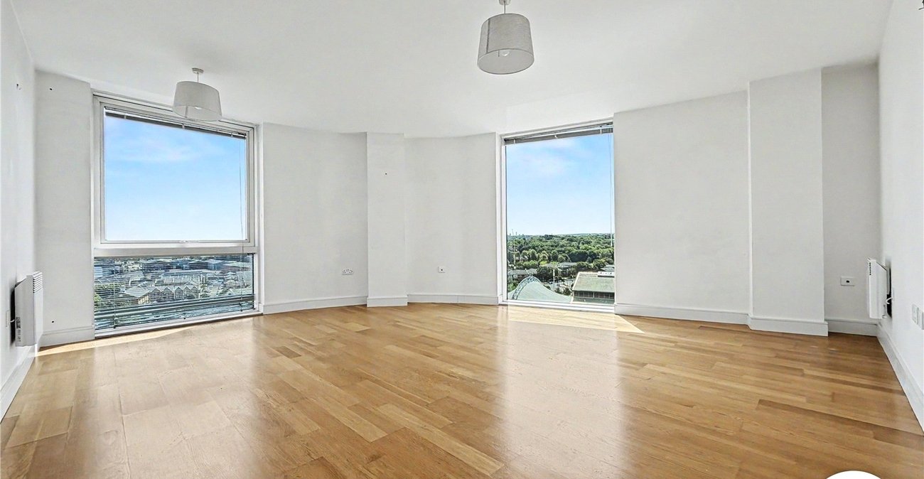 1 bedroom property for sale in Chatham Quays | Robinson Michael & Jackson