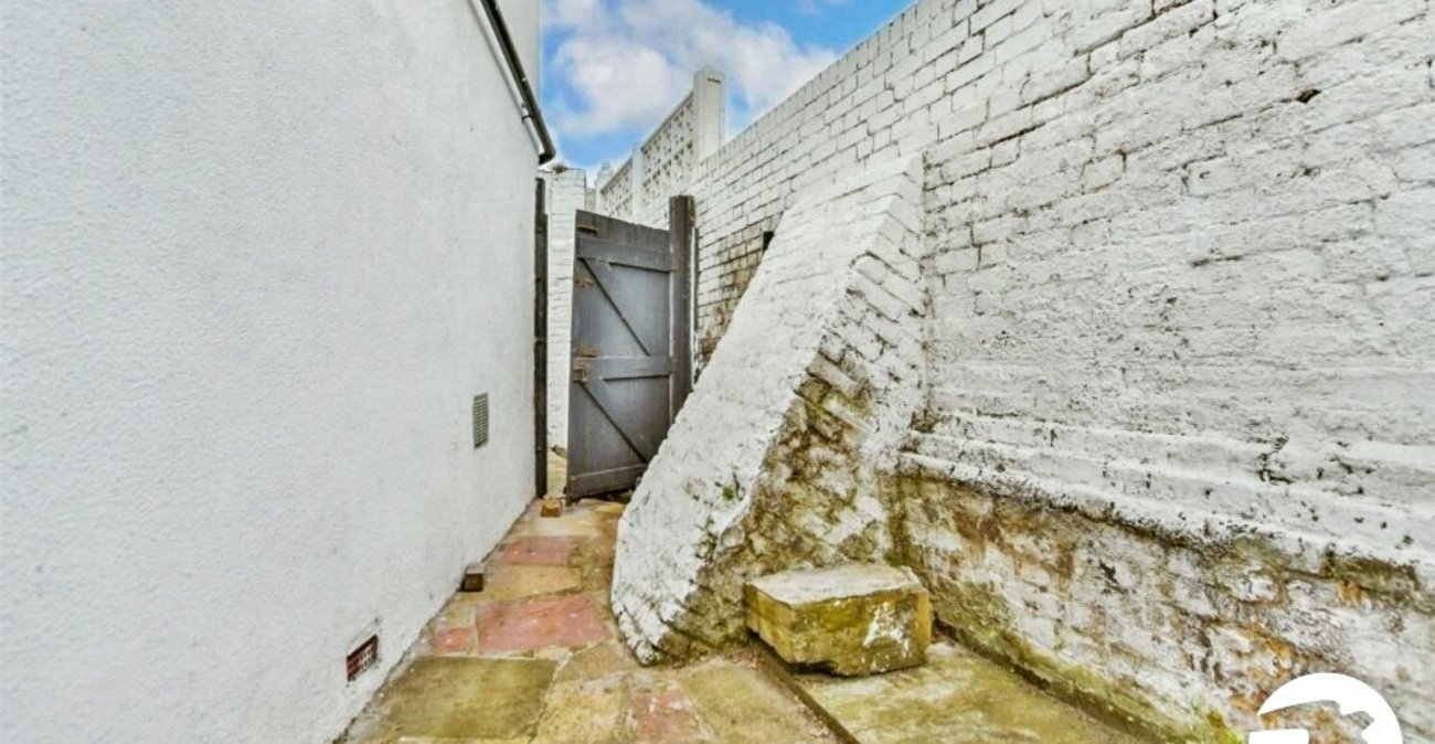 2 bedroom house for sale in Sheerness | Robinson Michael & Jackson