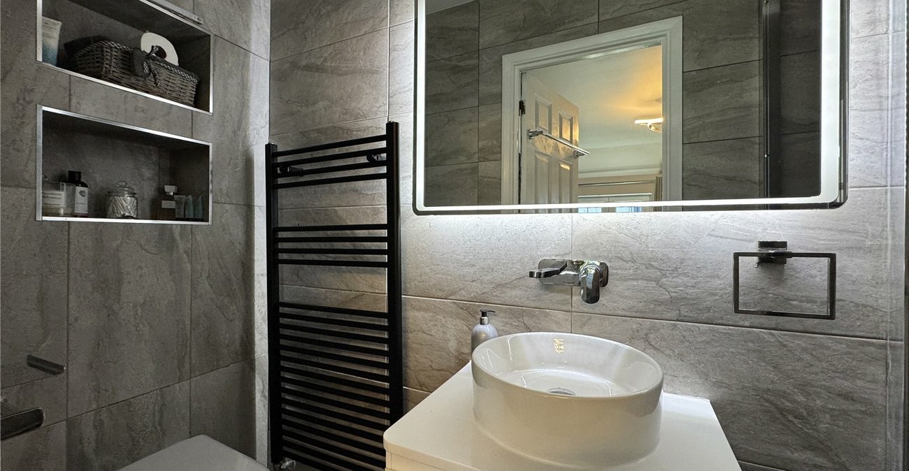 4 bedroom property for sale in Gillingham | Robinson Michael & Jackson