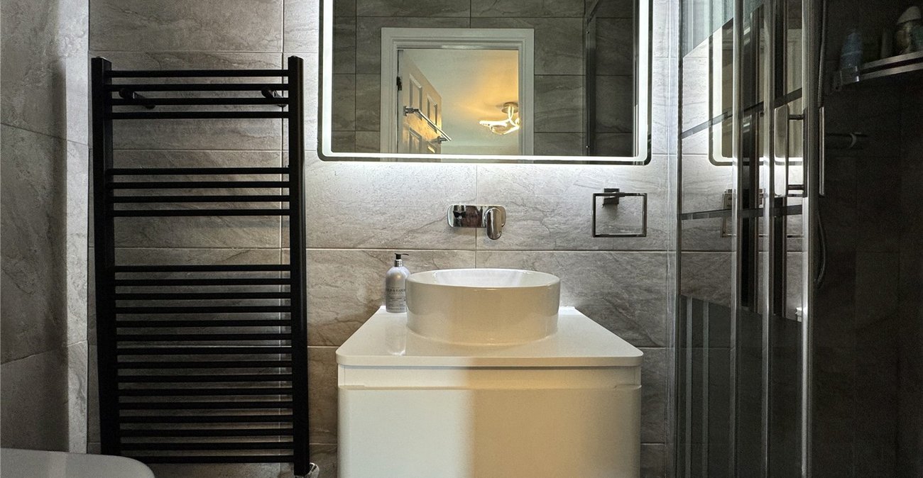 4 bedroom property for sale in Gillingham | Robinson Michael & Jackson