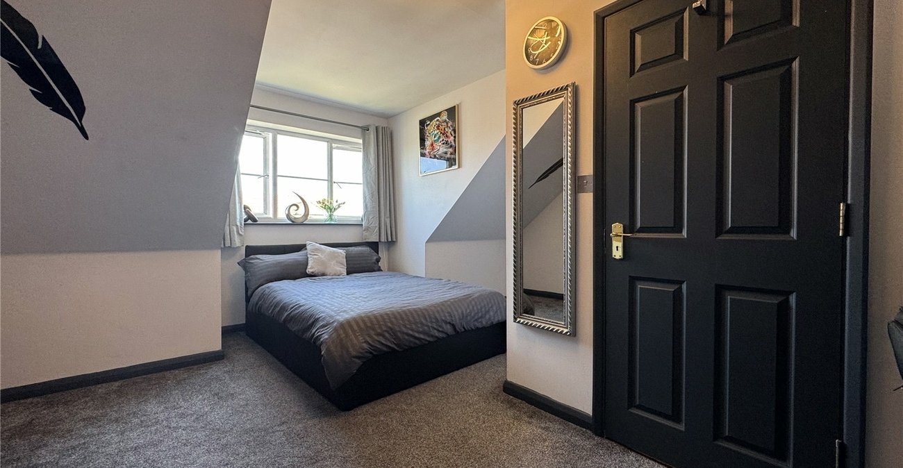 4 bedroom property for sale in Gillingham | Robinson Michael & Jackson