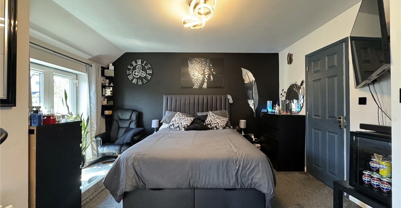 4 bedroom property for sale in Gillingham | Robinson Michael & Jackson