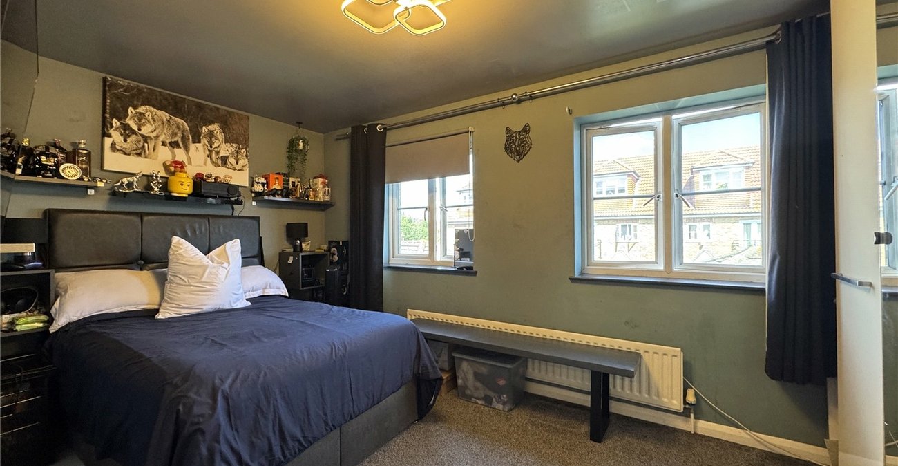 4 bedroom property for sale in Gillingham | Robinson Michael & Jackson