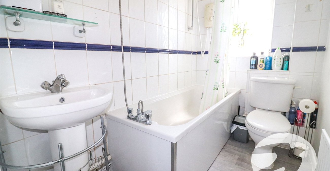 2 bedroom house for sale in Erith | Robinson Jackson