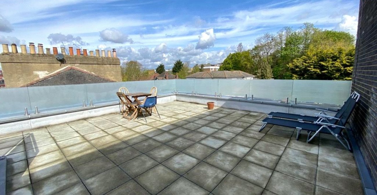 1 bedroom property for sale in London | Robinson Jackson