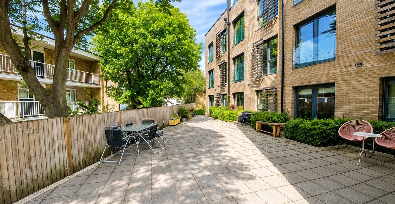 1 bedroom property for sale in London | Robinson Jackson