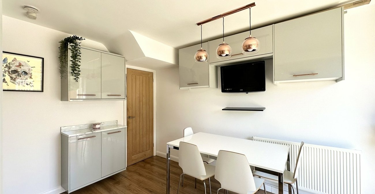 3 bedroom house for sale in Greenhithe | Robinson Jackson