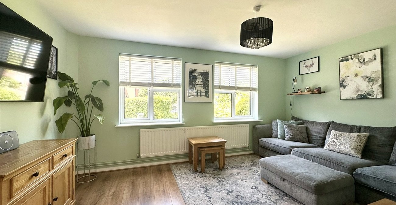 3 bedroom house for sale in Greenhithe | Robinson Jackson