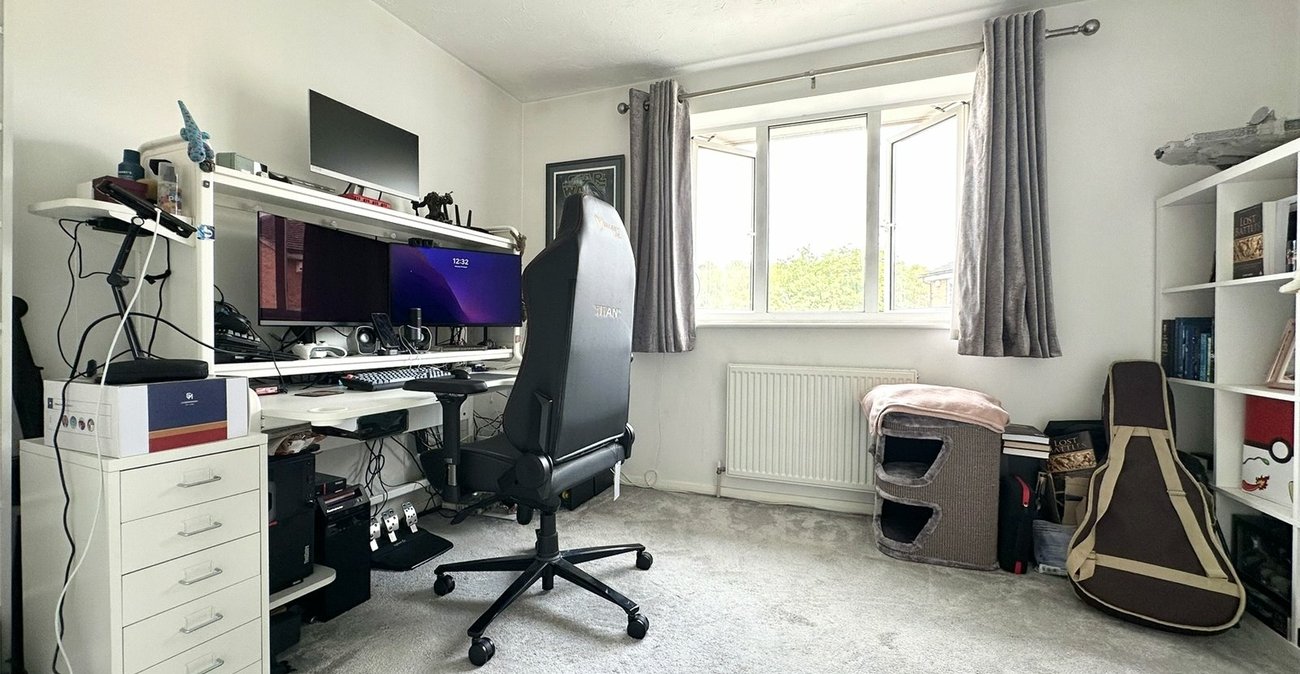 2 bedroom house for sale in Greenhithe | Robinson Jackson